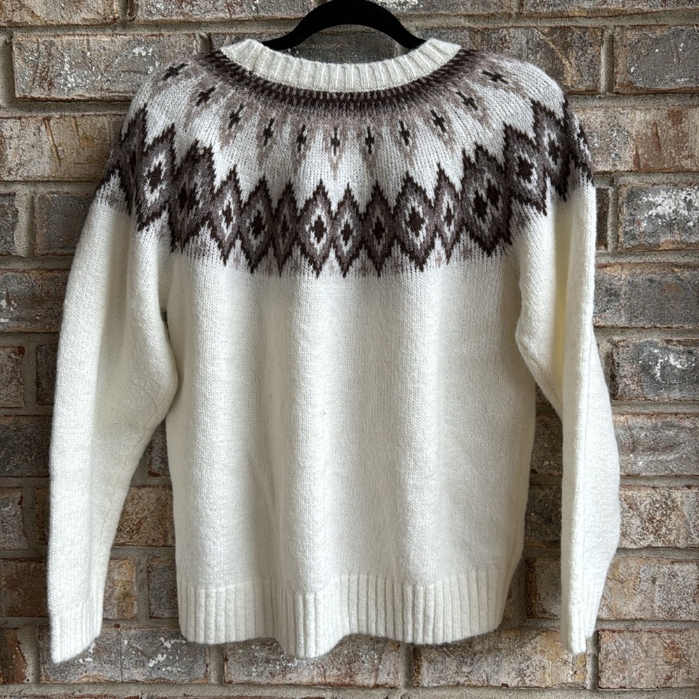 NWT old navy sweater - Picture 3 of 4